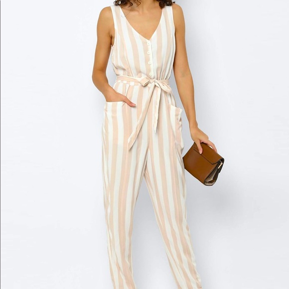 American eagle brand new Stunning beige white stripes jumpsuit 🌸🌸 - Picture 5 of 5